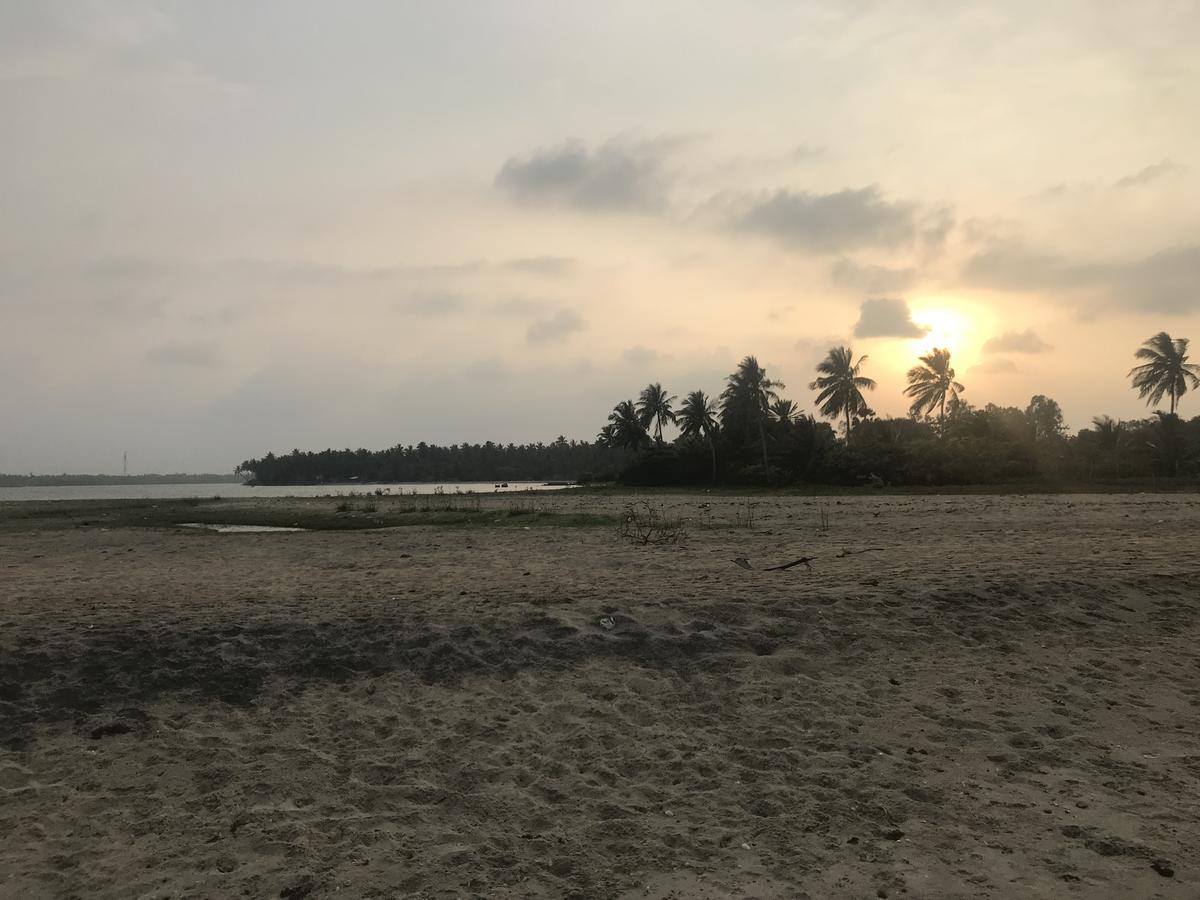Reef Pasikudah Hotel Nachivantivu Ngoại thất bức ảnh